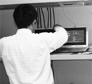 プロの専任スタッフが行うデータ消去