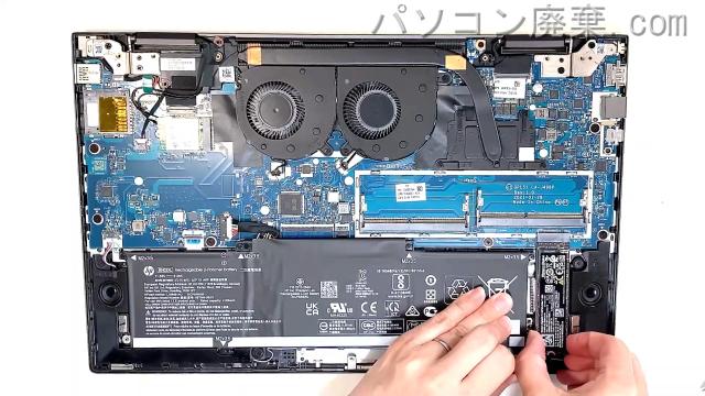 ENVY x360 15-ee1013AUのHDD(SSD)の場所です