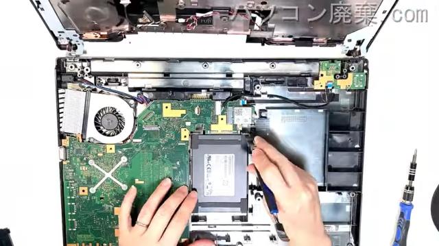 LIFEBOOK A579/A FMVA62002のHDD(SSD)の場所です