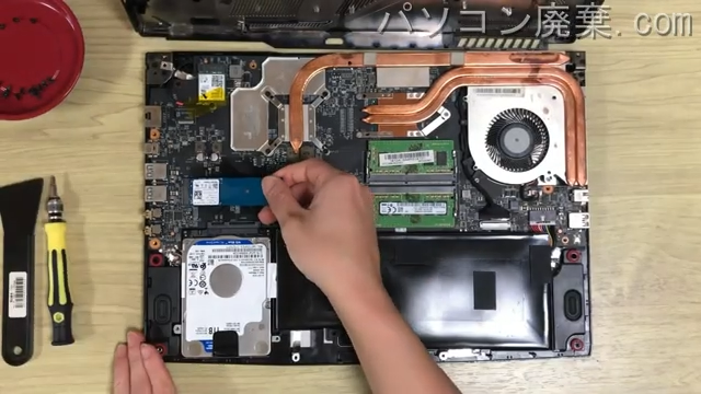 MS-16R1のHDD(SSD)の場所です
