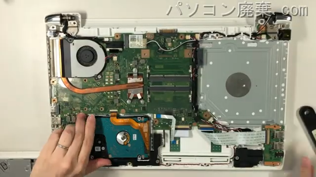 T75/AG（PT75AGP-BJA2）のHDD（SSD）の場所です