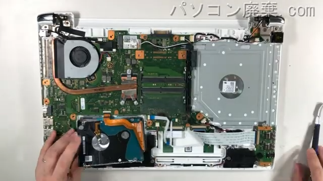AZ45/GW(PAZ45GW-SNL)のHDD(SSD)の場所です