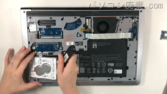 Inspiron 15 5548(P39F)のHDD(SSD)の場所です