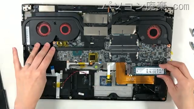 MS-16K4のHDD(SSD)の場所です