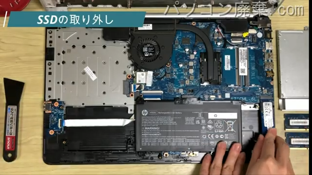17-by2004TUのHDD(SSD)の場所です