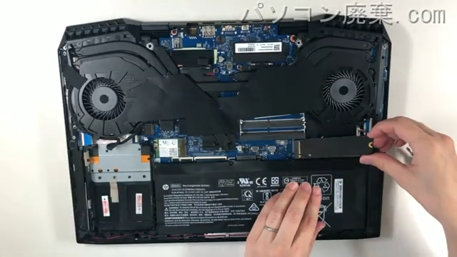 OMEN Laptop 15-dc0077TXのHDD(SSD)の場所です