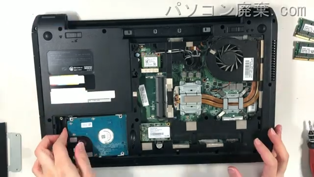 MB-T720S-SH2のHDD(SSD)の場所です