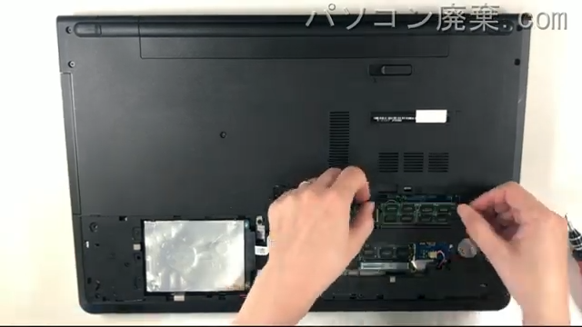 Inspiron 5758のメモリの場所