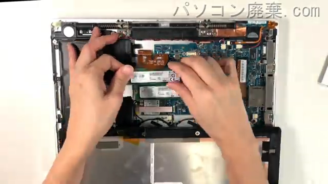 VAIO Z Canvas VJZ12AのHDD(SSD)の場所です