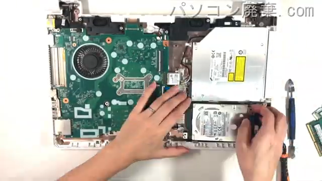 LAVIE PC-NS700JAGのHDD(SSD)の場所です