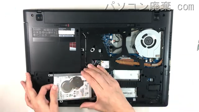 G50(G50-80)80E5のHDD(SSD)の場所です