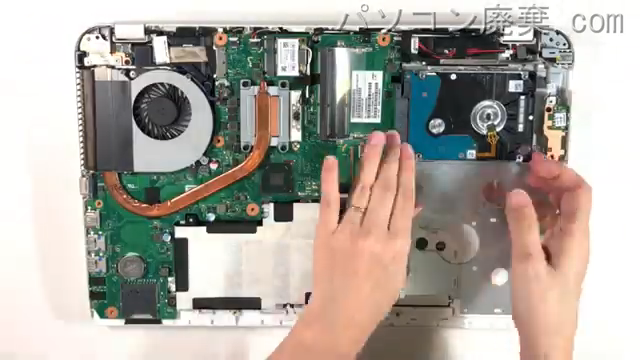 dynabook T653/68JW PT65368JBMWのHDD(SSD)の場所です