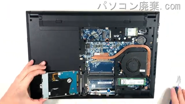 iiyama NJ50CU IStNXi-15FH050-i3-UCELのHDD（SSD）の場所です