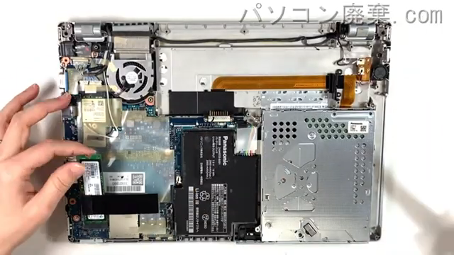 Let's note CF-MX5HDBLCのHDD(SSD)の場所です