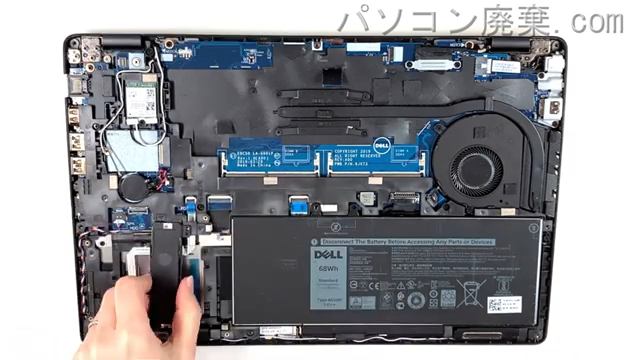 Latitude 5500(P80F)のHDD(SSD)の場所です