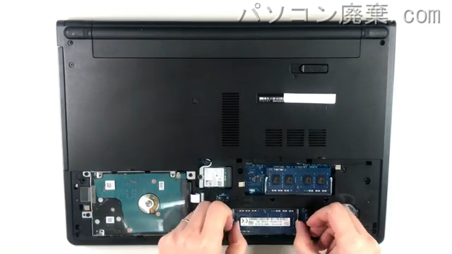 Inspiron 5459 (P64G)のメモリの場所