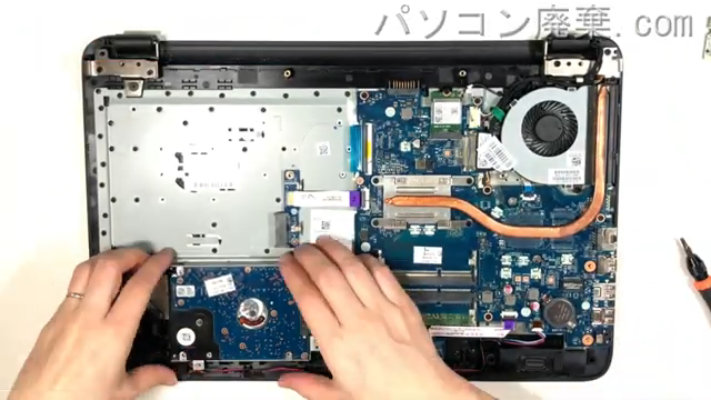 Notebook 15-ac158TUのHDD(SSD)の場所です