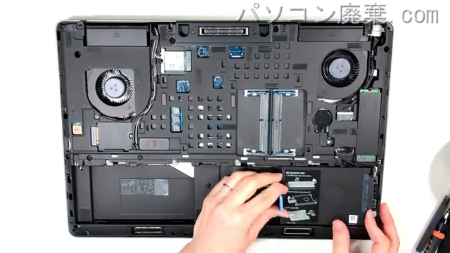 Precision 7520(P53F)のHDD(SSD)の場所です