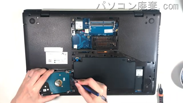 LIFEBOOK WN1/F3（FMVWF3N17G）のHDD（SSD）の場所です