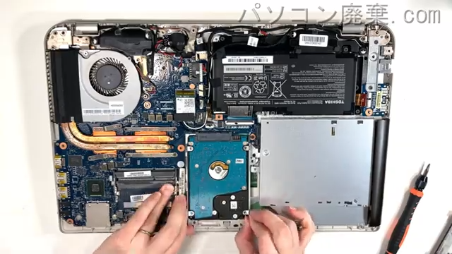 dynabook T95/NG PT95NGP-LHAのHDD(SSD)の場所です