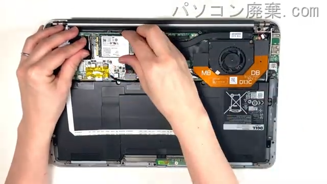 XPS 13 9333のHDD（SSD）の場所です