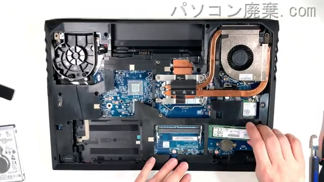 iiyama STYLE NK50SZ IStNEi-15FH040-i5-UHEXのHDD(SSD)の場所です