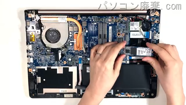 mouse MB-B401HのHDD(SSD)の場所です
