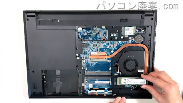 mouse F5-i5WHLABのHDD(SSD)の場所です