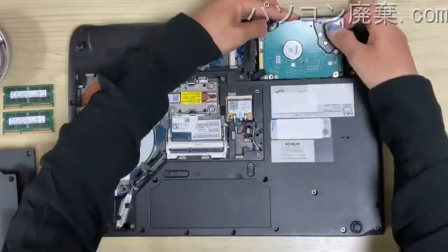 LL750/F26B(PC-LL750F26B)のHDD(SSD)の場所です