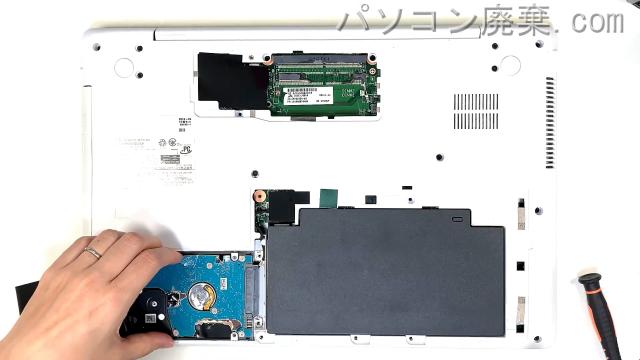 LIFEBOOK AH50/D2 FMVA50D2WPのHDD(SSD)の場所です