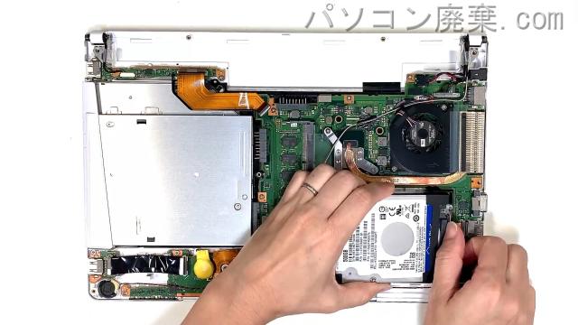 LIFEBOOK SH75/B1 FMVS75B1WのHDD(SSD)の場所です