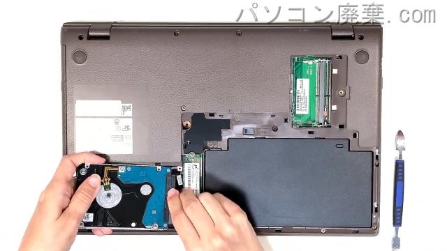 LIFEBOOK AH77/D1 FMVA77D1LのHDD(SSD)の場所です