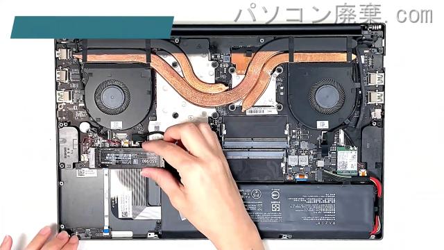 Blade RZ09-02705J76のHDD(SSD)の場所です