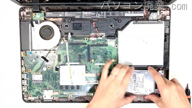 A751SのHDD(SSD)の場所です