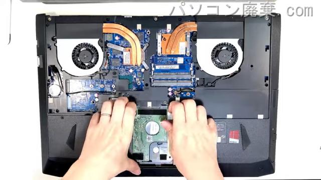 OZZIO GT76710G96SD17TのHDD(SSD)の場所です