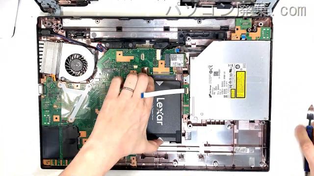 LIFEBOOK A747/R FMVA21013のHDD(SSD)の場所です