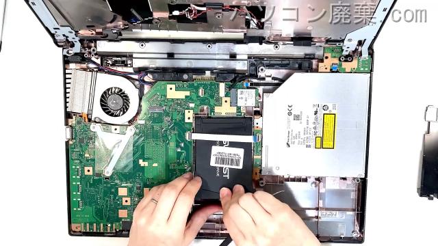 LIFEBOOK A576/P FMVA16050ZのHDD(SSD)の場所です
