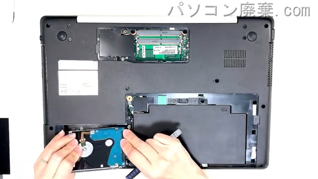 LIFEBOOK AH49/X FMVA49XWZのHDD(SSD)の場所です