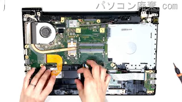 dynabook B65/HS A6BCHSFALA71のHDD(SSD)の場所です