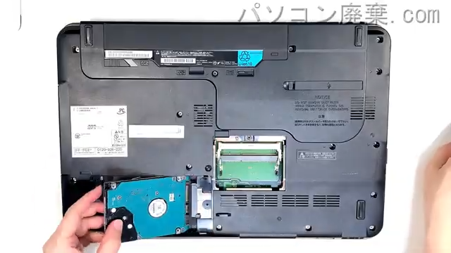 LIFEBOOK AH54/E FMVA54ERのHDD(SSD)の場所です