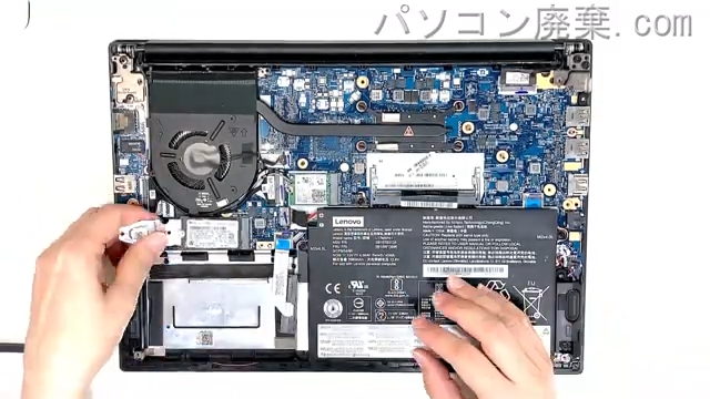 Thinkpad E14 (Type 20RA)のHDD(SSD)の場所です