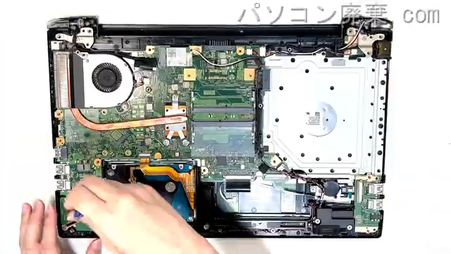 dynabook T55/EBD PT55EBD-BJA2のHDD(SSD)の場所です