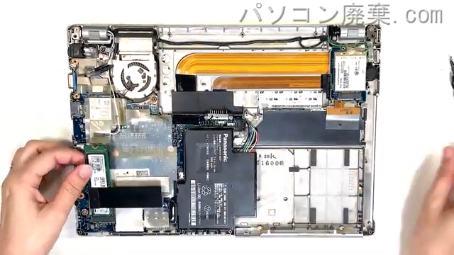 Let's note CF-MX5P12VSのHDD(SSD)の場所です