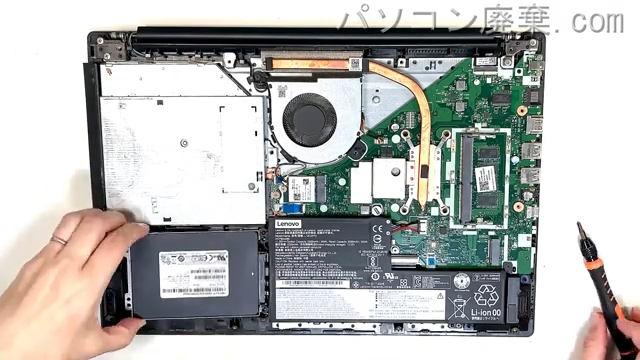 ideapad L340-15ASPIのHDD(SSD)の場所です