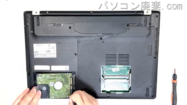 LIFEBOOK AH47/U FMVA47UWCのHDD(SSD)の場所です