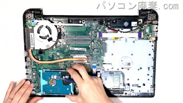 dynabook T75/PB PT75TPBP-HHAのHDD(SSD)の場所です