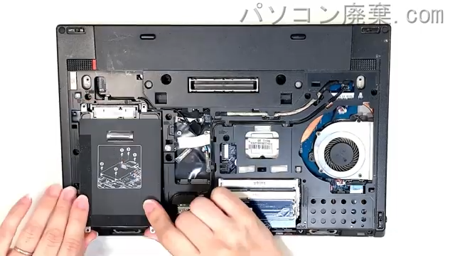 EliteBook 2170pのHDD(SSD)の場所です